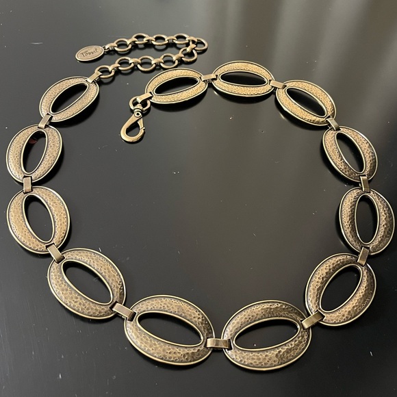 Fossil Circle Loop Clip Belt in Hammered Bronze - Picture 4 of 8